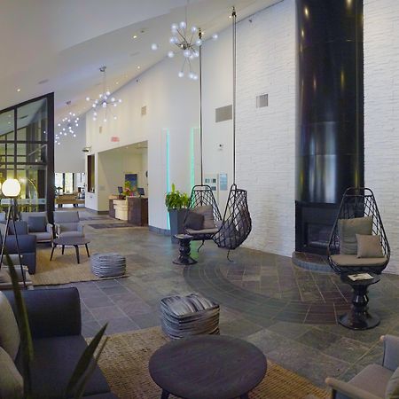Aava Whistler Hotel Esterno foto
