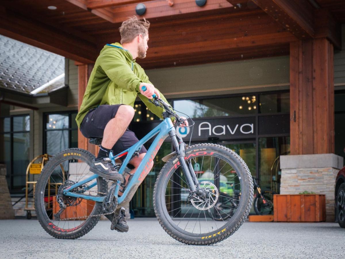 Aava Whistler Hotel Esterno foto