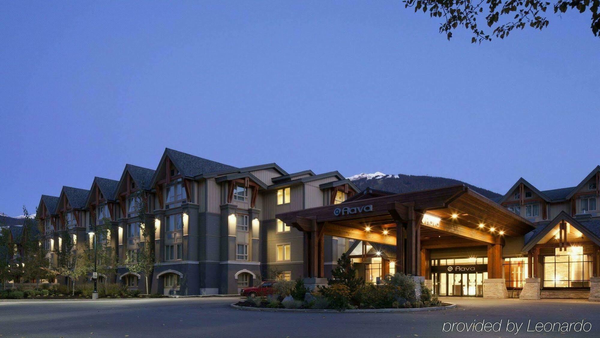 Aava Whistler Hotel Esterno foto